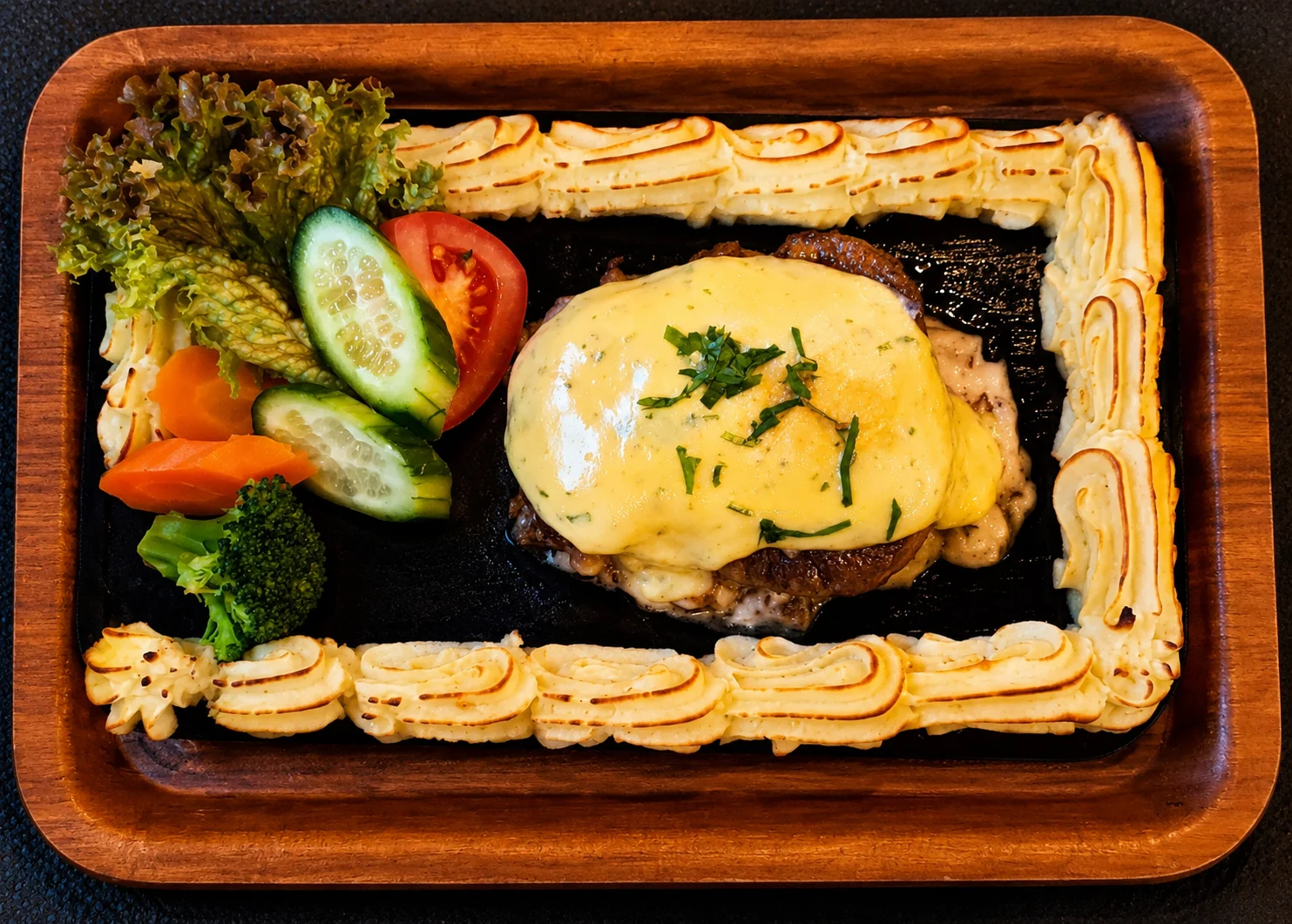 Grilled main course with vegetables